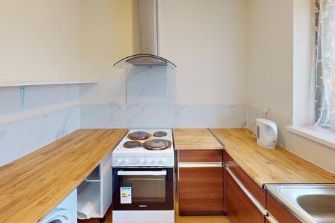 Studio to rent, 266 Russett House ,Falcon Avenue, Grays, RM17