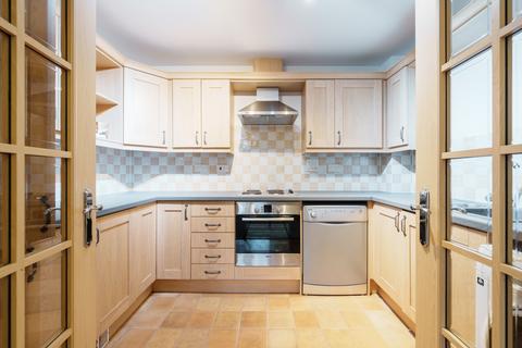 2 bedroom flat for sale, Southwinds Court, Sarisbury Green, SO31