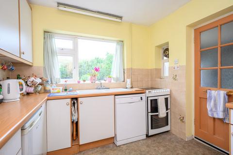 4 bedroom semi-detached house for sale, York Gardens, Walton-on-Thames, KT12