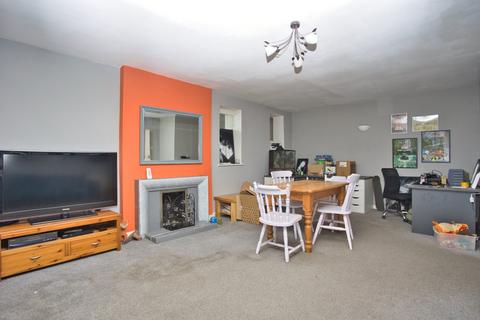 2 bedroom flat for sale, Manor Road, Folkestone, CT20