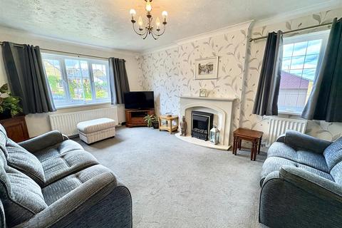 31 Badger Hill, Brighouse, HD6 3QX