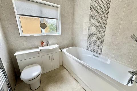 31 Badger Hill, Brighouse, HD6 3QX