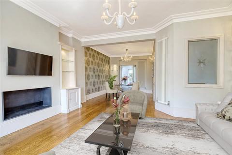 3 Prittlewell Square, Southend-on-sea, SS1 1DW