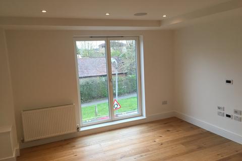 undefined, Darkes Lane, Potters Bar, EN6