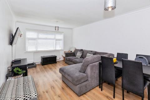 2 Tithe Court, Slough, SL3 8AS