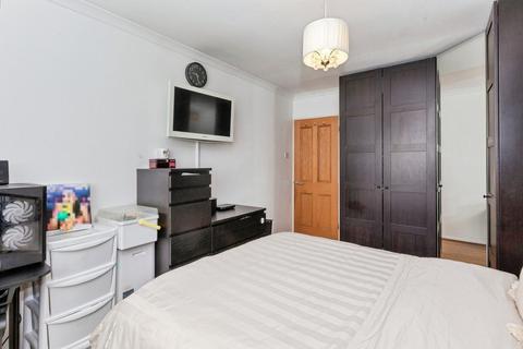 2 Tithe Court, Slough, SL3 8AS