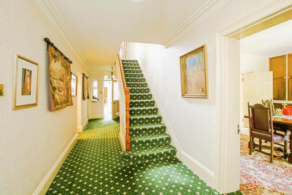 Thornton hall int 024.jpg
