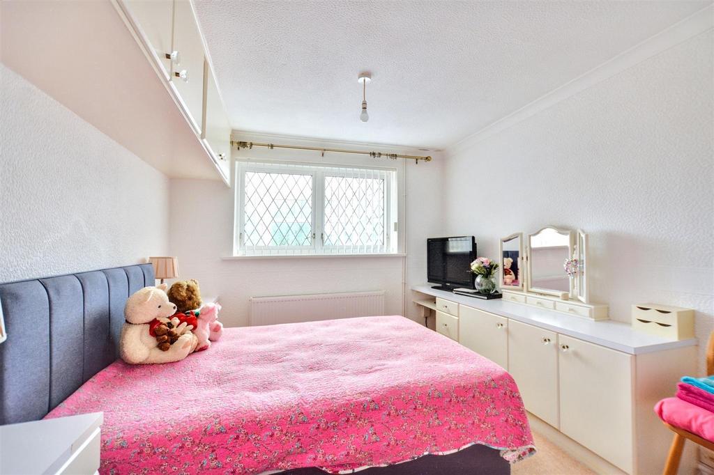 Bedroom 1 1.jpeg