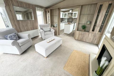 2 bedroom park home for sale, Chichester Lakeside Holiday Park