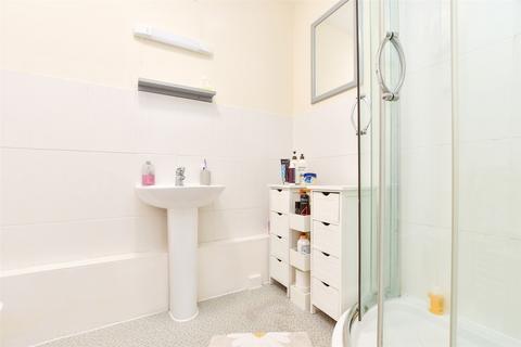 1 bedroom apartment for sale, Croydon Road, Caterham, Surrey