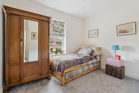 78 Oxhey Avenue, Watford, WD19 4HA