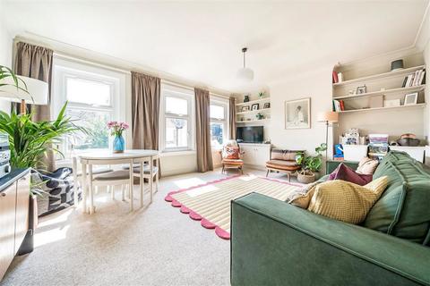 2 bedroom flat for sale, Albacore Crescent, London SE13