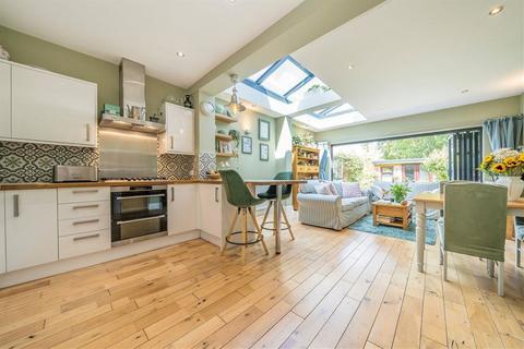 86 Brightfield Road, London, SE12 8QF