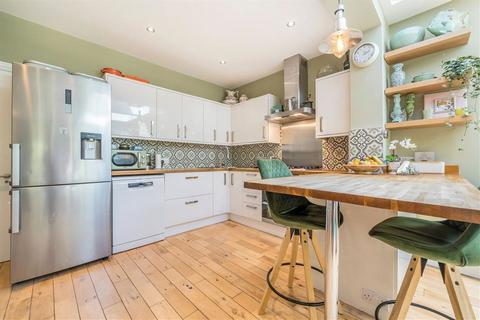 86 Brightfield Road, London, SE12 8QF