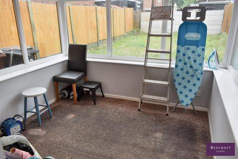 23 Kingsway, Wombwell, Barnsley, S73 0EB