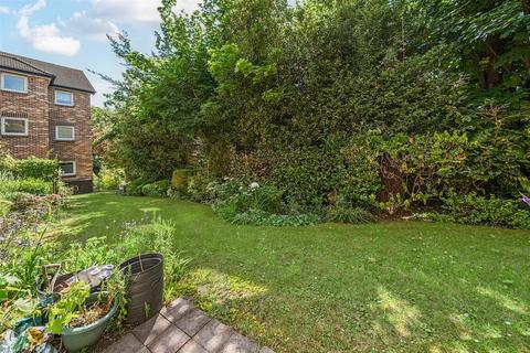 1 bedroom apartment for sale, Park Gate Court, Constitution Hill, Woking