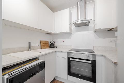 1 bedroom apartment for sale, Park Gate Court, Constitution Hill, Woking