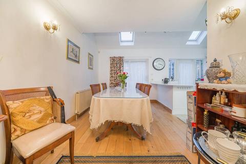 4 bedroom semi-detached house for sale, St Dunstans Avenue, Acton, London, W3