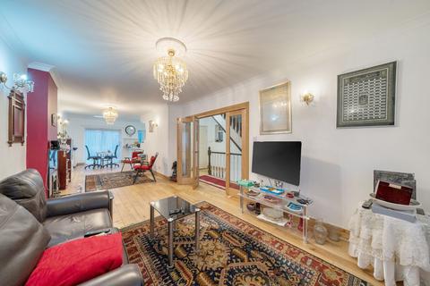 undefined, St Dunstans Avenue, Acton, London, W3