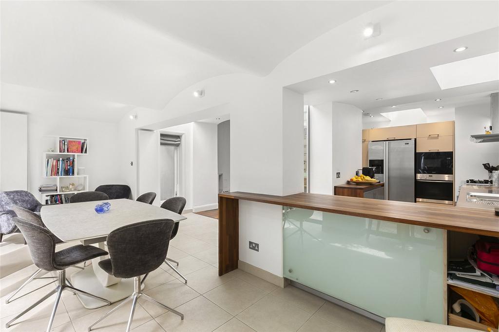 Kitchen/Dining