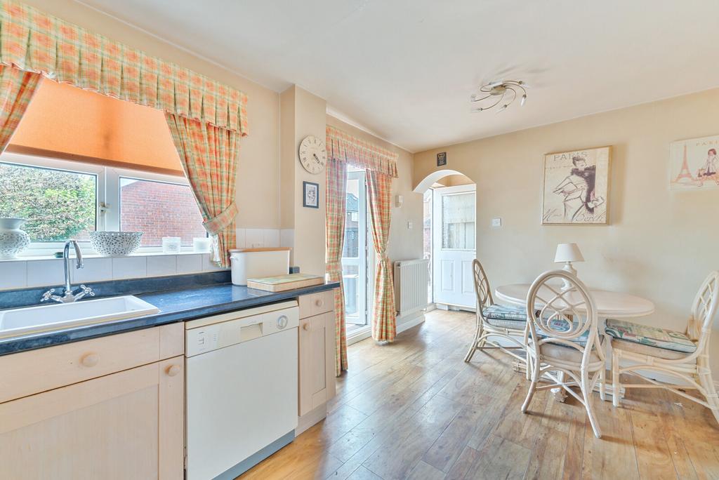 Dining/Kitchen