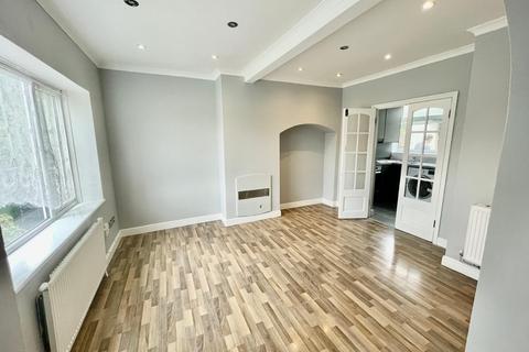 3 bedroom semi-detached house to rent, Downham Way, Bromley BR1