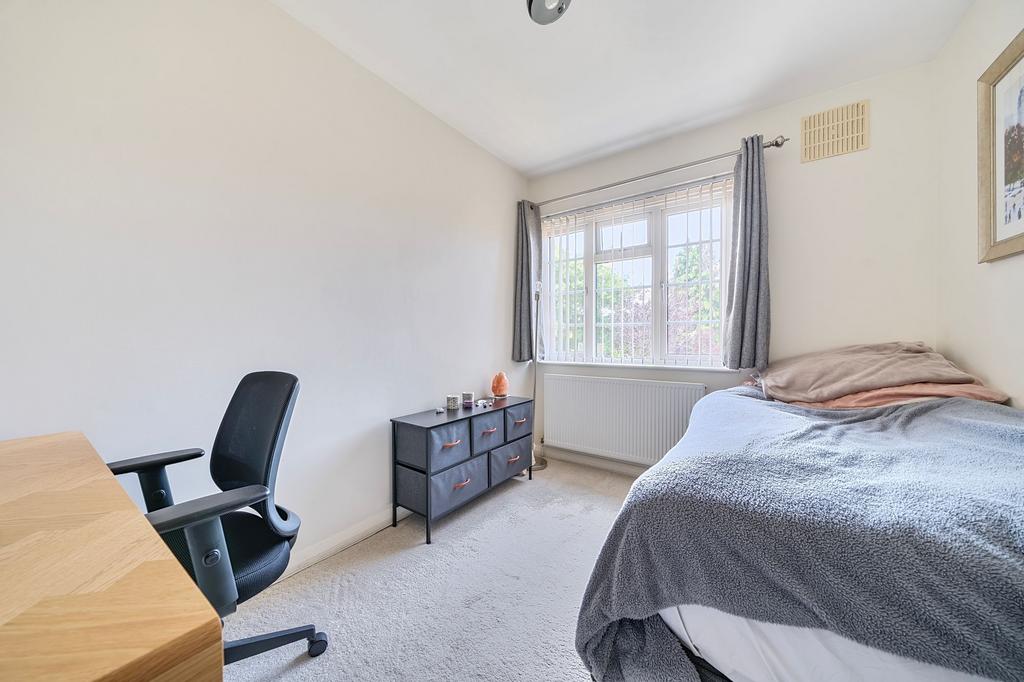 Bedroom 4 (rear)