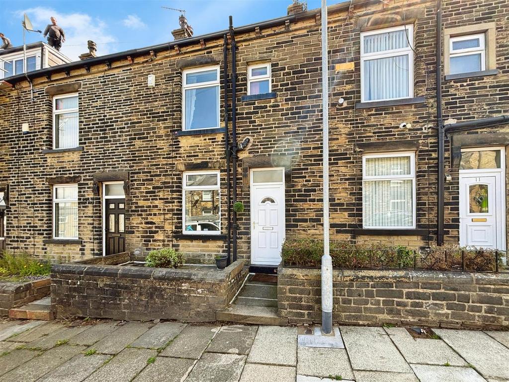Cresswell Mount Bradford BD7 3 Bed Terraced House 130 000 cresswell-mount-bradford-bd7-3-bed-terraced-house-130-000