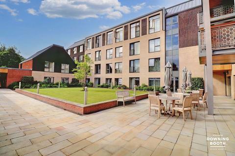 2 bedroom apartment for sale, Chapter House, Monks Close, Lichfield - No Upward Chain & City Centre