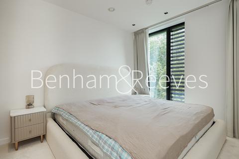 3 bedroom apartment to rent, Cluny Mews,  Kensington SW5
