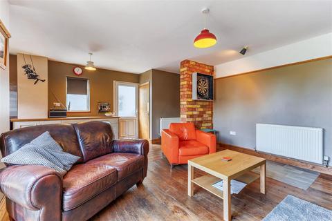 67 Albert Road, Evesham, WR11 4LA