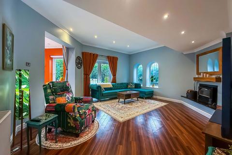 5 bedroom semi-detached house for sale, Aughton Road, Southport PR8