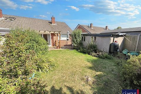 13 Anbrook Crescent, Hucclecote, Gloucester, GL3 3HL
