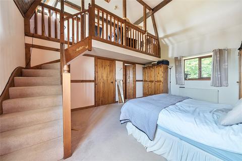 4 bedroom end of terrace house for sale, Main Road, Kempsey, Worcester
