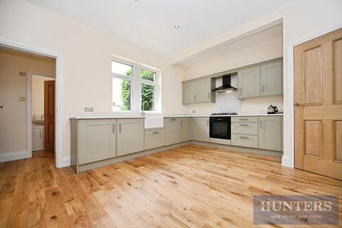 3 bedroom terraced house for sale, Park Road, Rawdon, Leeds