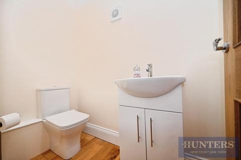 3 bedroom terraced house for sale, Park Road, Rawdon, Leeds