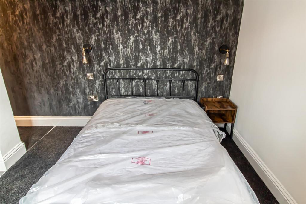 Room 2 (3).jpg