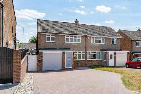 39 Saxon Close, Northfleet, Gravesend, DA11 8HA