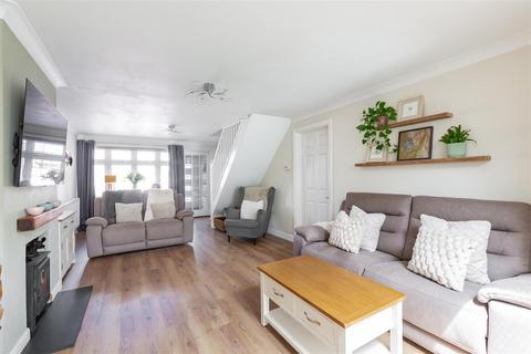 39 Saxon Close, Northfleet, Gravesend, DA11 8HA