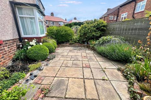 3 bedroom semi-detached house for sale, Windsor Road, Whitley Bay, Tyne and Wear, NE25 8EH