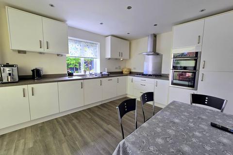 4 bedroom detached house for sale, Belvoir Road, Bideford