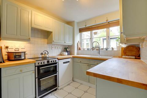 12 Morlais, Emmer Green, Reading, RG4 8PQ