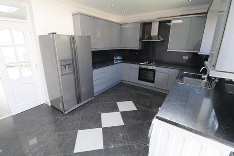32 Millais Gardens, Edgware, HA8 5SY