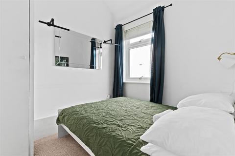 undefined, South Norwood Hill, SE25
