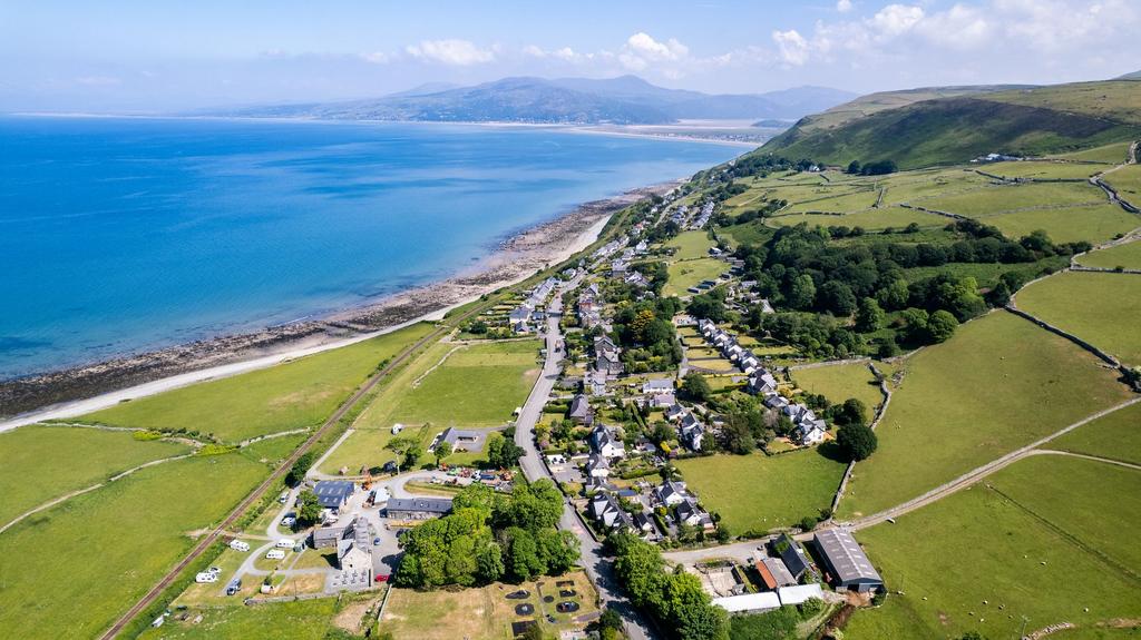 Ty Nant the property with 4 bridges