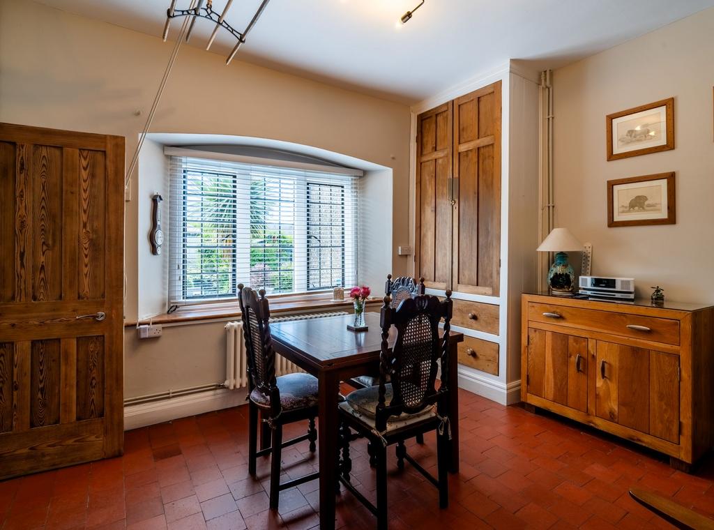 Breakfast Room