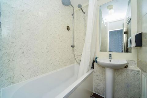 2 bedroom maisonette for sale, Dartford Street, London, London, SE17 3UB