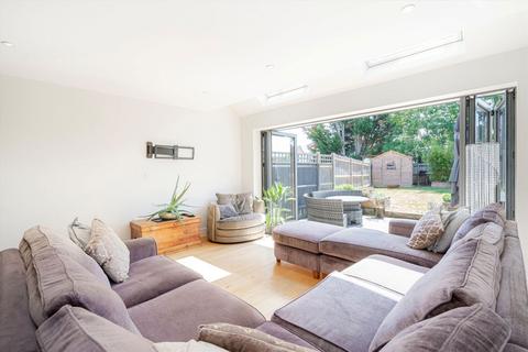 undefined, Church Road, Worcester Park KT4