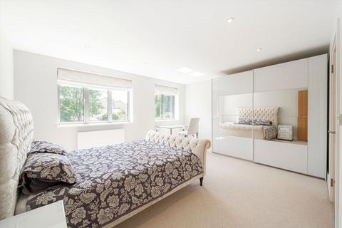 undefined, Church Road, Worcester Park KT4