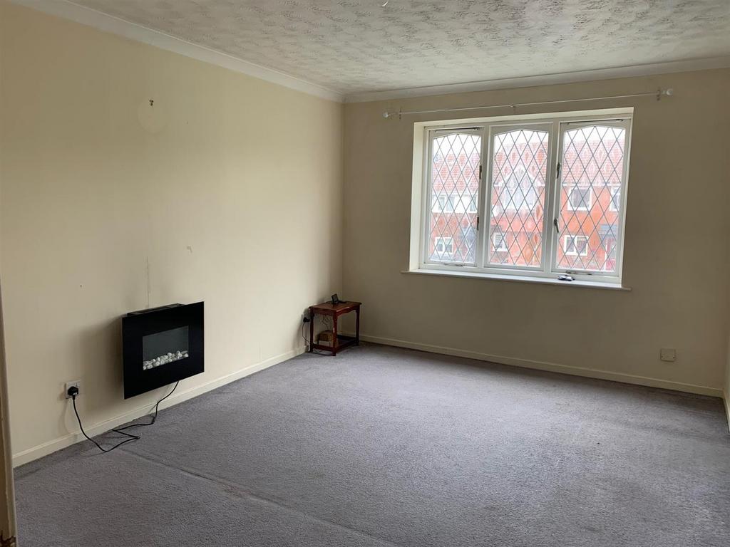 2 Bronte Court Lounge.jpg